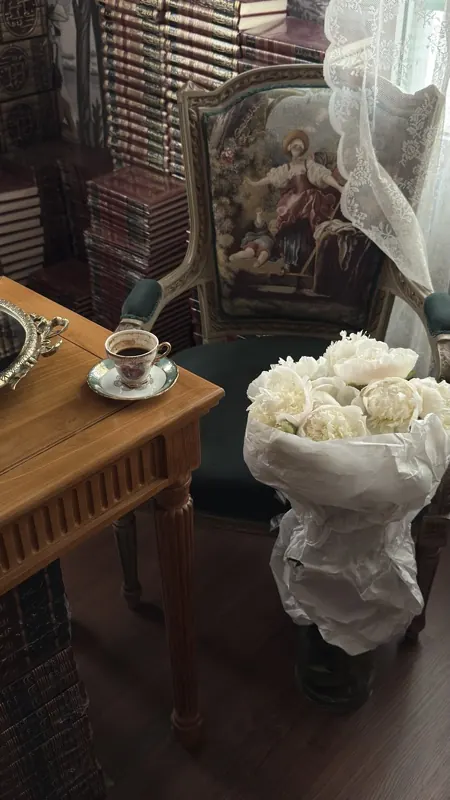 من أرفف مكتبة هيباتيا